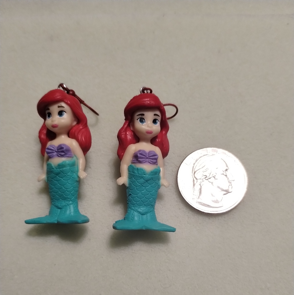 Mini Brands Disney 5 Surprise & World's Smallest Earrings New